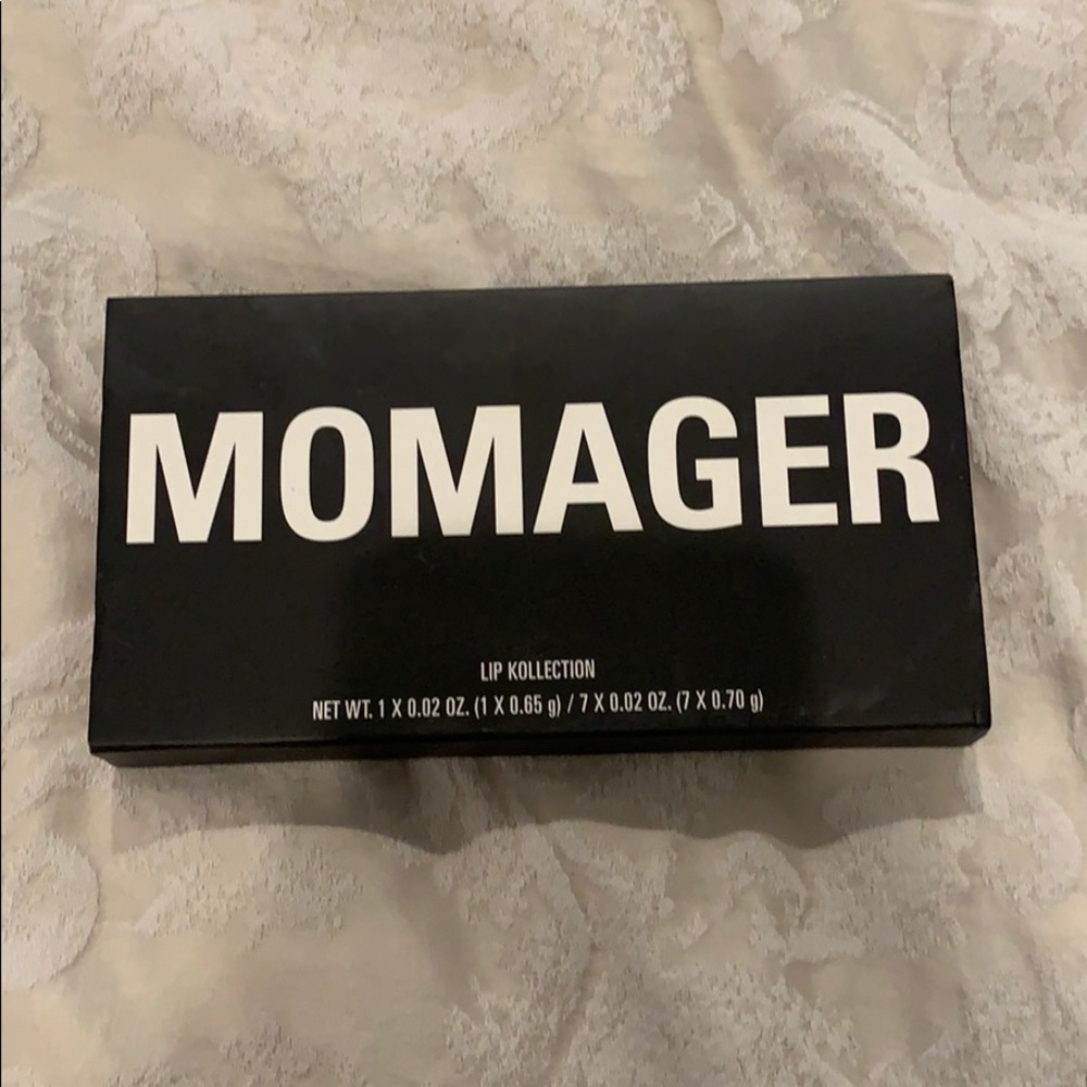 Kylie cosmetics momager lipstick set